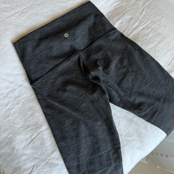 Lululemon Wunder Under Crop (Hi-Rise) *21" - Picture 9 of 10